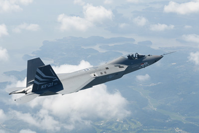 Südkoreas Kampfjet KF-21 fliegt erstmals Überschall